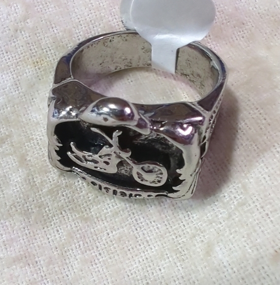 Men's Punk Style Motorcycle Ring Stainless Steel Fashion Ring Size 10 Black/Silv - Picture 11 of 13